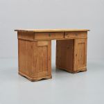 1168 7289 WRITING DESK